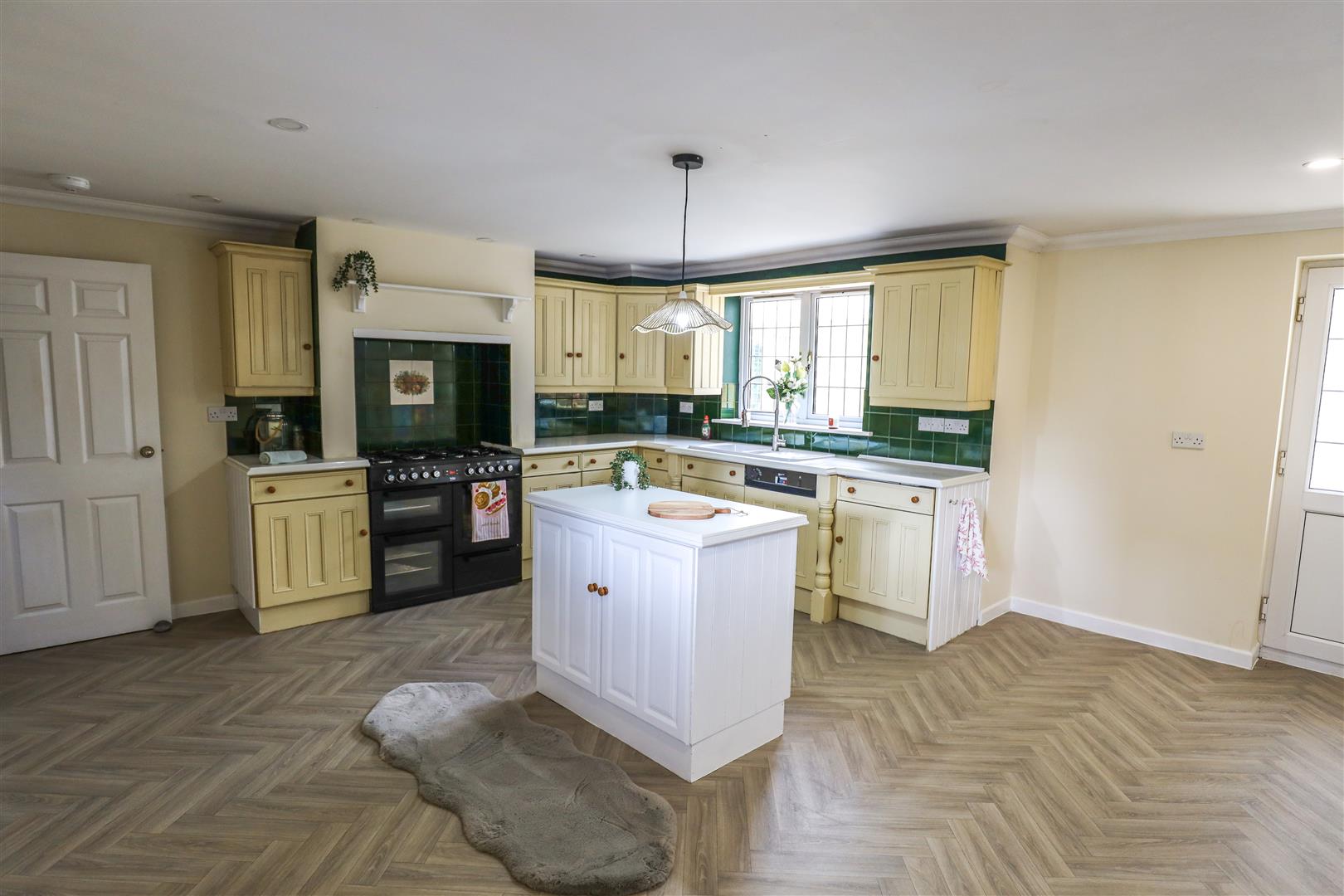 14 Great House Meadow, Llantwit Major, Vale Of Glamorgan CF61 1SU